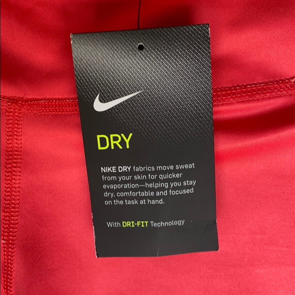Nike performance tight shorts. Dry-fit technology - Picture 12 of 13